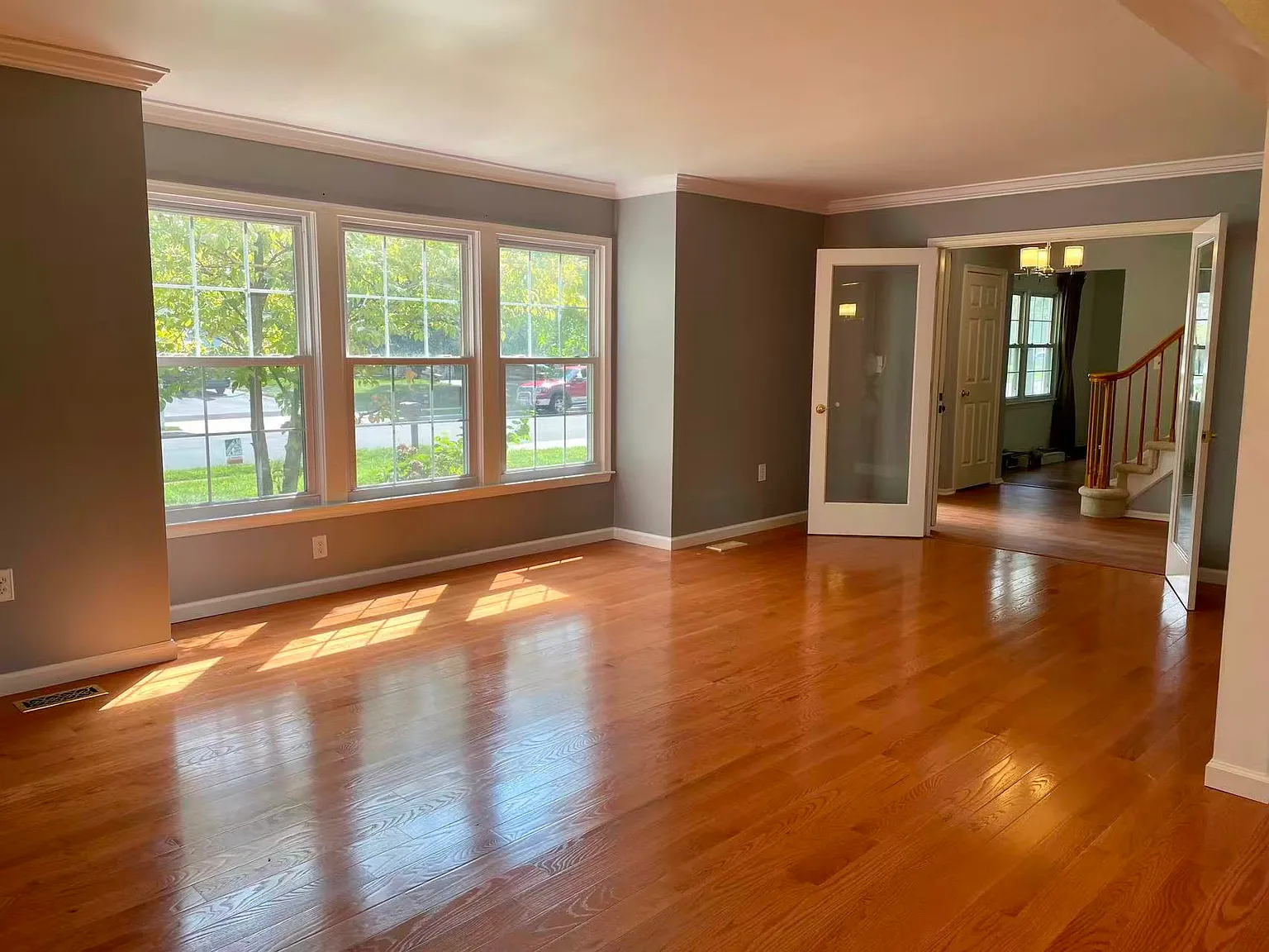15 Hamilton Ln — Photo 2