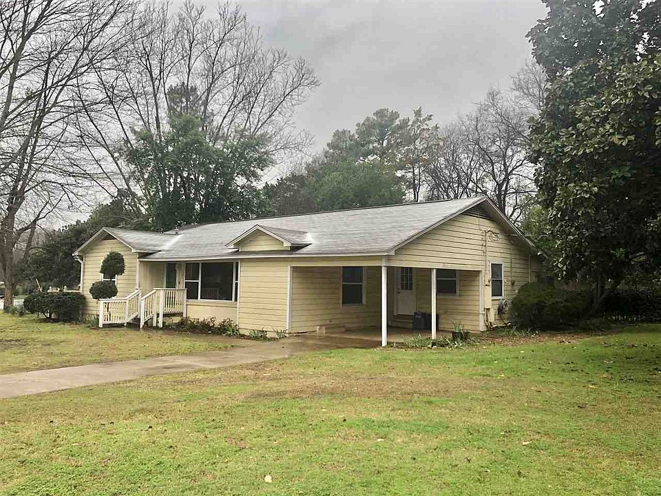 1st image of 102 Park Ln