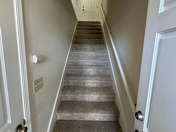 3rd image of 705 W Fremont Ave APT 4