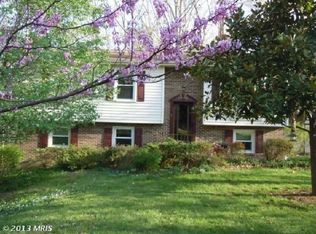 37135 E Lakeland Dr, Mechanicsville, MD 20659