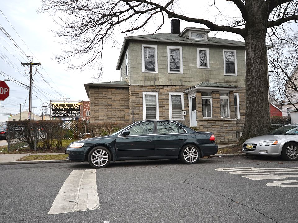 1st image of 3525 E Tremont Ave