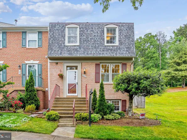 7450 Brighouse Ct, Alexandria, VA 22315