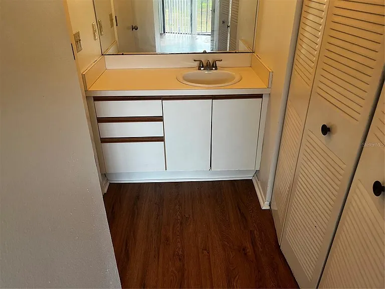 800 Cove Cay Dr #3F — Photo 9