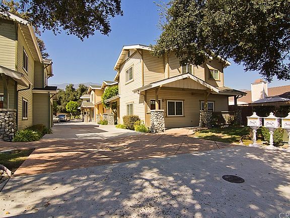 2nd image of 905 Royal Oaks Dr