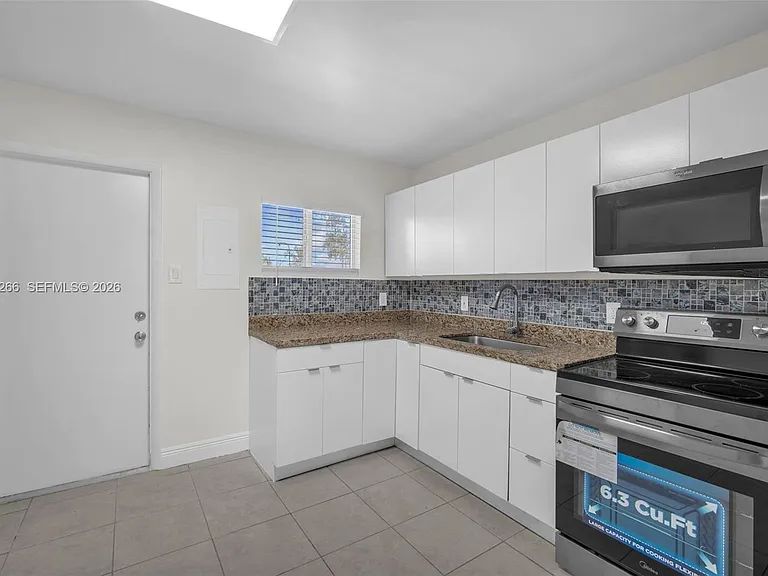 1550 NE 131st Ln #1550 — Photo 16