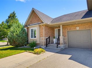 934 Zeller Cres, Kitchener, ON N2A 0C7