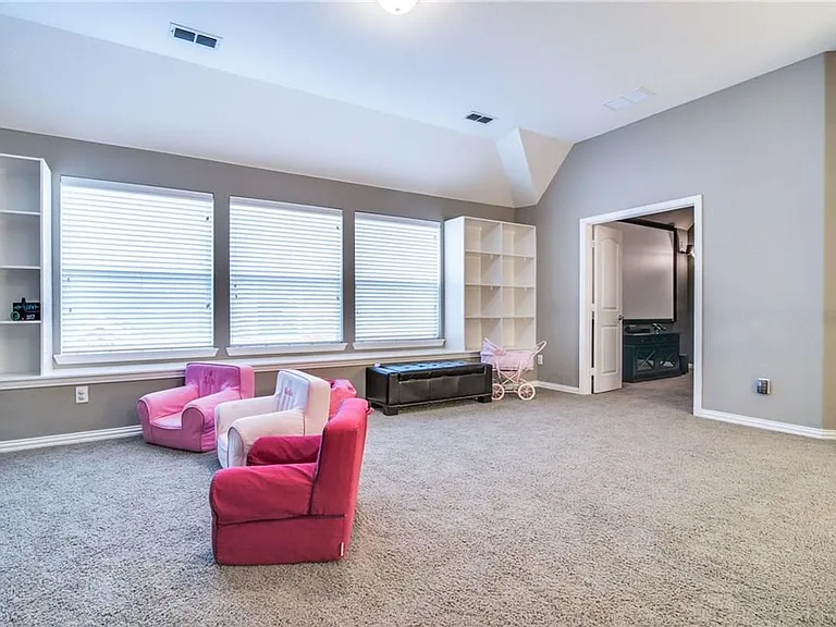1506 N Greenville Ave — Photo 23