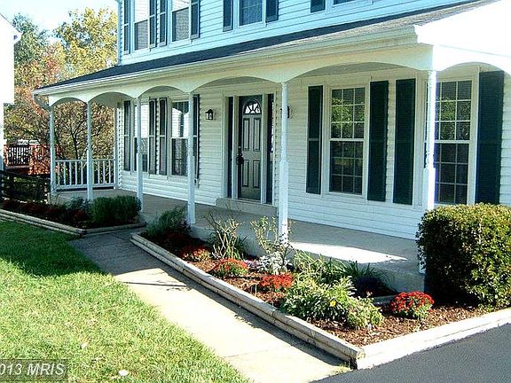 2nd image of 1401 Valebrook Ln