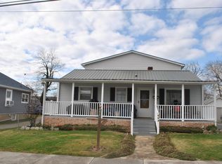 243 Elm St, Salem, VA 24153