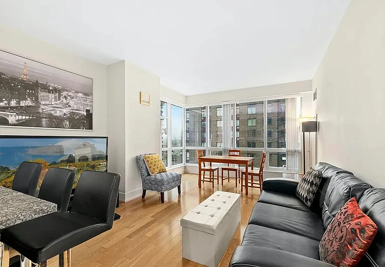 350 W 42nd St #19C — Photo 1