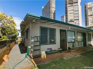 580 Lauiki St APT B, Honolulu, HI 96826
