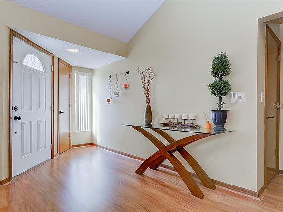 4th image of 7215 Otter Creek Dr
