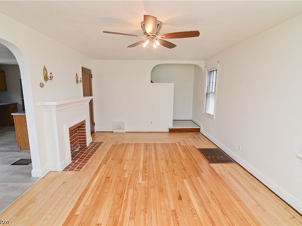 715 Roxbury Ave, Youngstown, OH 44502 Zillow