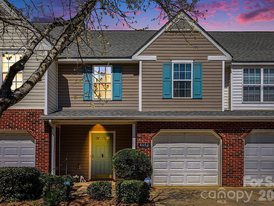 1st image of 8652 Robinson Forest Dr
