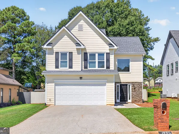 1975 Watercrest Cir, Lawrenceville, GA 30043