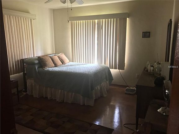 5th image of 4910 N River Shore Dr