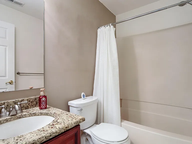 907 Diamond Dr — Photo 20