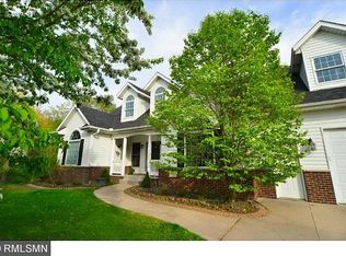 10389 Fox Run Rd, Woodbury, MN 55129