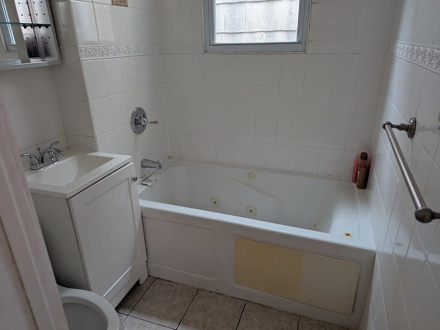 2 bed, 1000 sqft, $1,800 — Photo 3