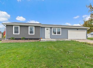 400 S Collins St, South Elgin, IL 60177