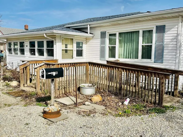 1210 W 17th St, Muncie, IN 47302