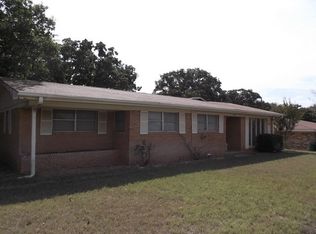 145 Edwards Dr, Bowie, TX 76230