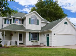 3777 Bent Ridge Dr, Hamilton, MI 49419