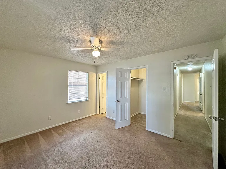 1005 Bonner Dr — Photo 6