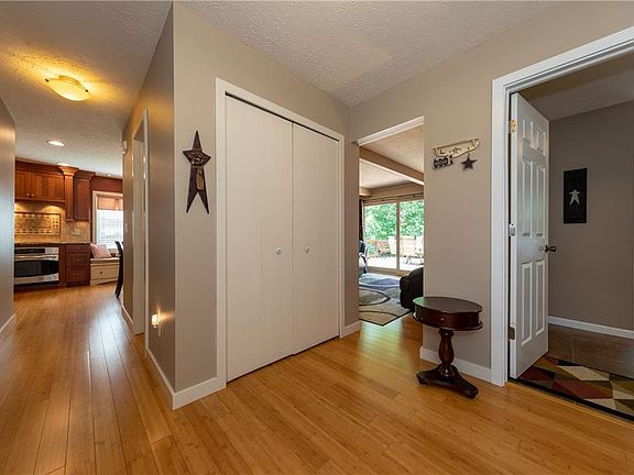 5th image of 8230 Stoney Brook Dr