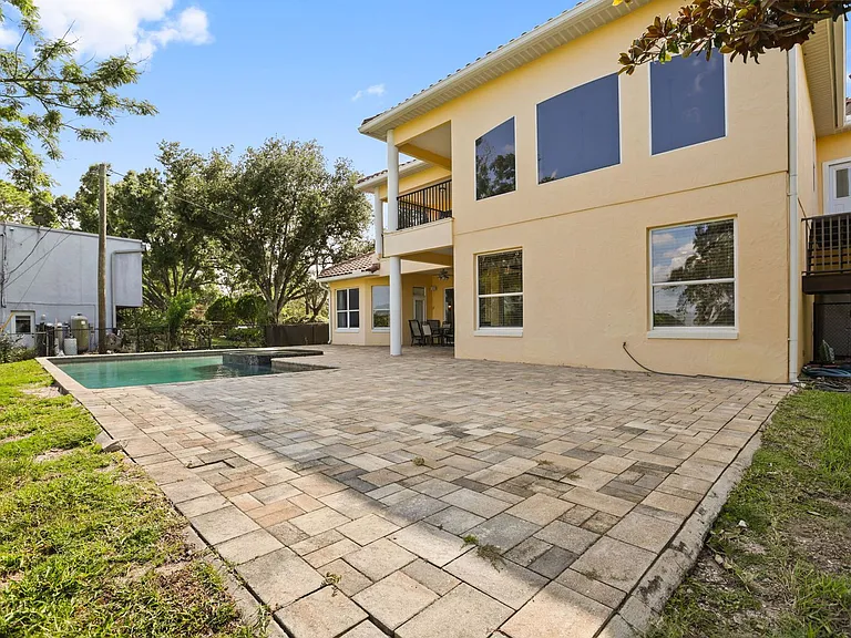 5554 Palm Lake Cir — Photo 73