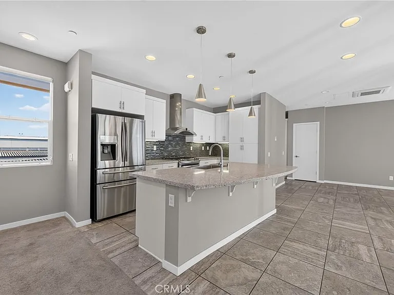 821 Brickyard Ln — Photo 12