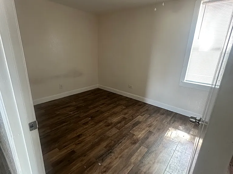 495 Main Ave — Photo 3