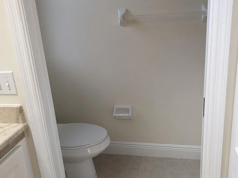 Master Toilet