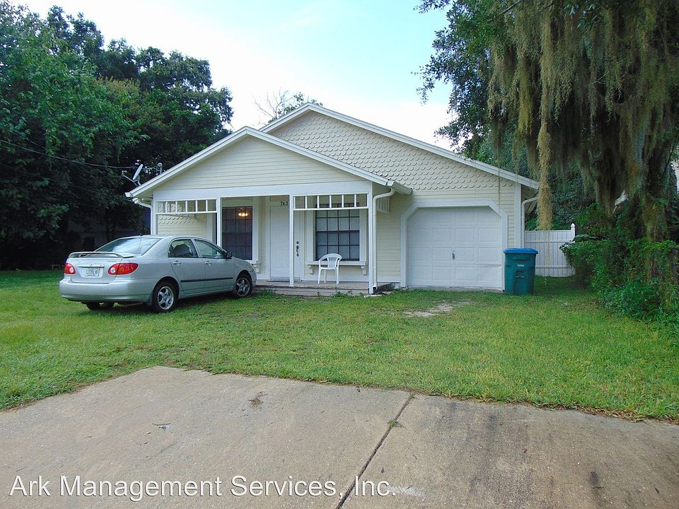 1st image of 763 E Warren Ave