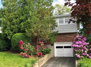 122 Florence Rd, Waltham, MA 02453