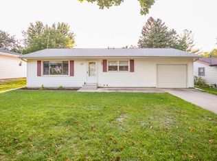 1218 Rutledge Rd, Bloomington, IL 61704