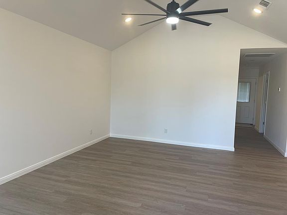 3rd image of 6127 Valley Pine Dr