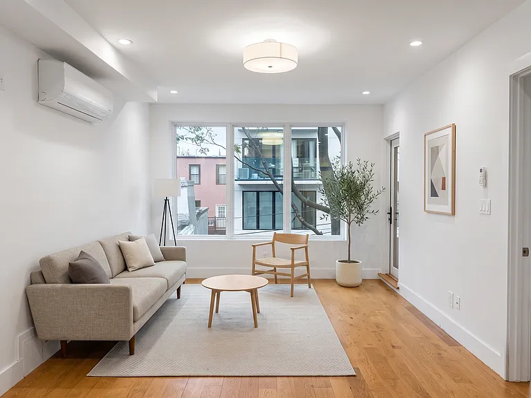 198A Kent St #3R — Photo 2