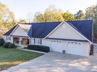 114 Planters Dr, Seneca, SC 29678