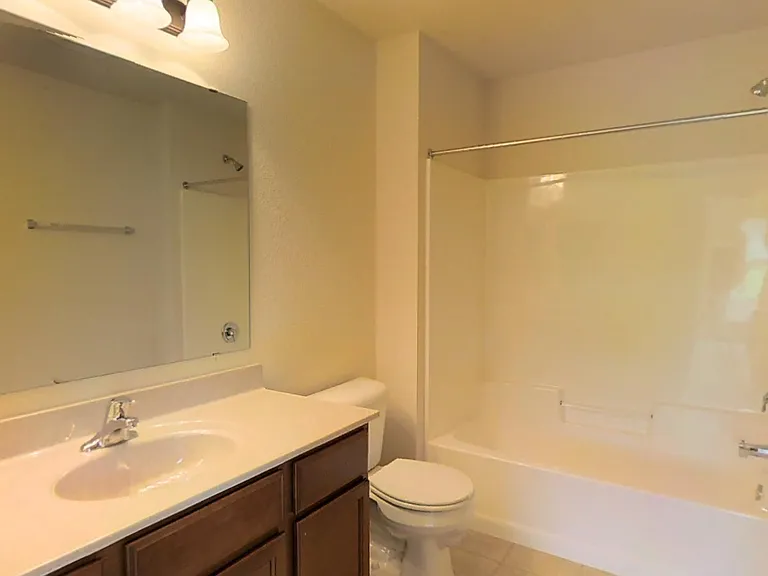 645 Cedar Bluffs Way #39 — Photo 8