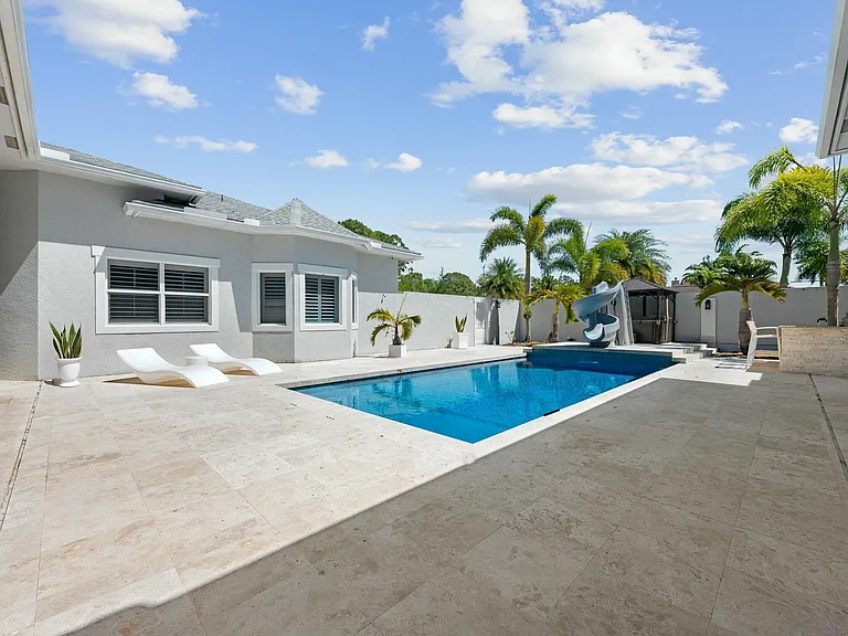 15503 Temple Blvd — Photo 50