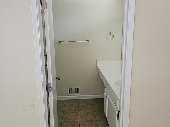 5th image of 5827 El Zuparko Dr APT 1