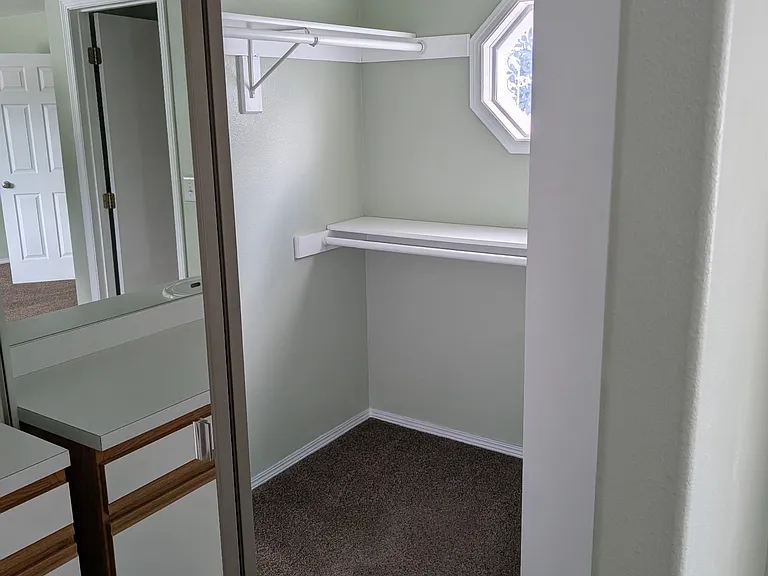 123 Lambert Ct — Photo 5
