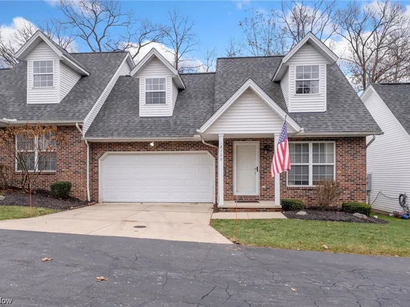2120 Jennifer St, Akron, OH 44313