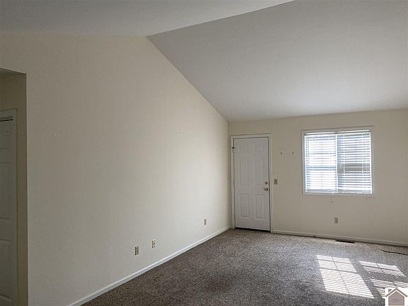 2nd image of 205 Beck Ln