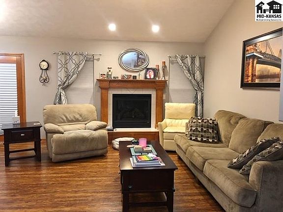 5th image of 805 W 31st Ave