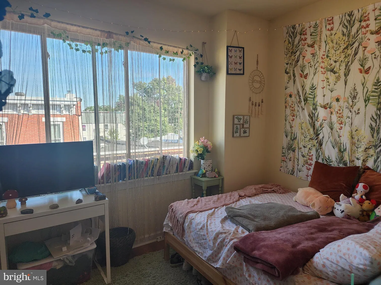3 bed, 2.0 bath, 2194 sqft, $1,900 — Photo 4