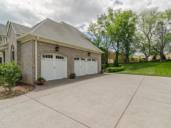 2nd image of 1177 Plantation Blvd