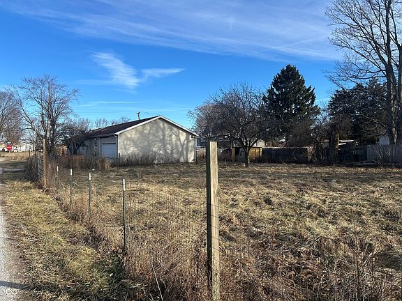 3rd image of 5313 W County Road 700 N