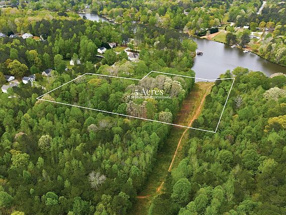 3rd image of 87 Wildwood Dr
